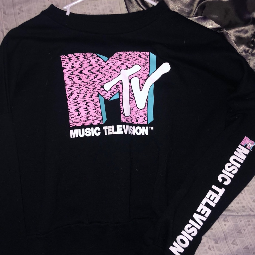 MTV crewneck